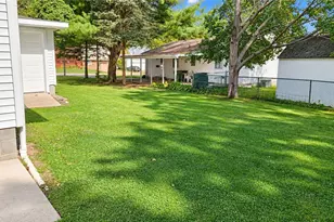 105 Hale St, Mogadore, OH 44260 - Photo 25