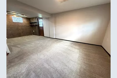 1142 Courtland Road, Weirton, WV 26062 - Photo 25