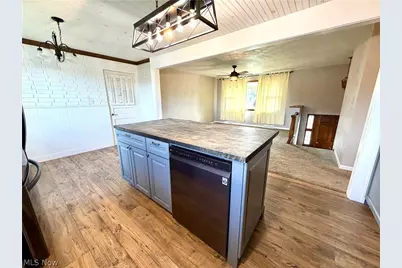 1142 Courtland Road, Weirton, WV 26062 - Photo 13