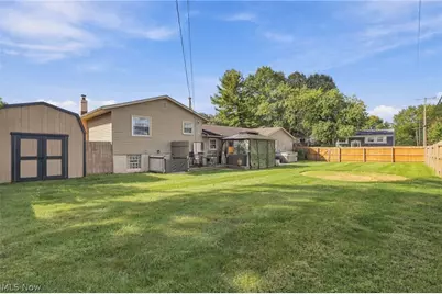 2818 Chippendale Street NW, Massillon, OH 44646 - Photo 27