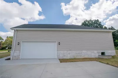4327 Skycrest Drive NW, Canton, OH 44718 - Photo 39
