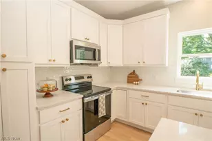 4327 Skycrest Dr NW, Canton, OH 44718 - Photo 13