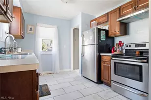 1222 W 18th St, Lorain, OH 44052 - Photo 11