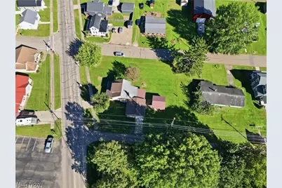 1103 W State Street, Newcomerstown, OH 43832 - Photo 7