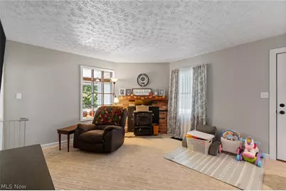 959 Neimans Avenue SE, East Canton, OH 44730 - Photo 11