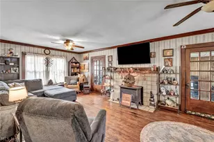 251 Norton Ave, Barberton, OH 44203 - Photo 7