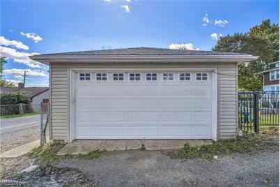 251 Norton Avenue, Barberton, OH 44203 - Photo 43