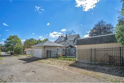 251 Norton Avenue, Barberton, OH 44203 - Photo 41