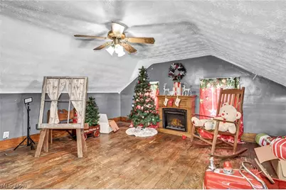 251 Norton Avenue, Barberton, OH 44203 - Photo 17