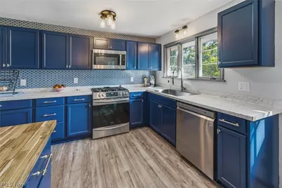 1004 Eastwood Street NE, Canton, OH 44714 - Photo 13