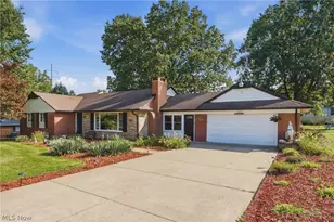 1004 Eastwood St NE, Canton, OH 44714 - Photo 1