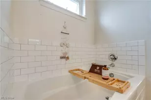 7253 Edison St NE, Hartville, OH 44632 - Photo 27