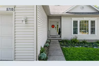 5715 Ashton Woods Circle, Ravenna, OH 44266 - Photo 5