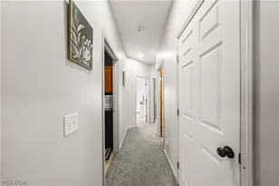 5715 Ashton Woods Cir, Ravenna, OH 44266 - Photo 11