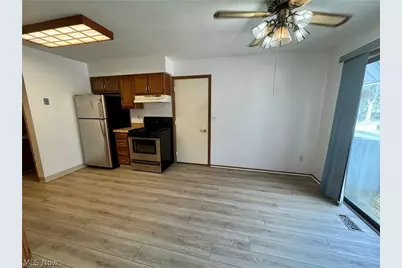 5484 Wildwood Court #B, Willoughby, OH 44094 - Photo 5