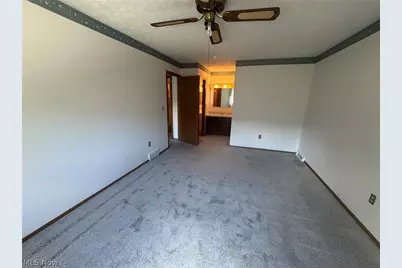 5484 Wildwood Court #B, Willoughby, OH 44094 - Photo 17