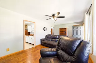 130 E 5th St, Williamstown, WV 26187 - Photo 5