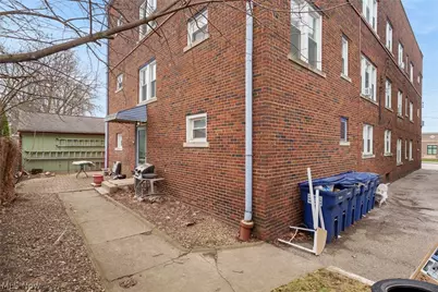 1419 Roycroft Avenue, Oakwood, OH 44107 - Photo 5