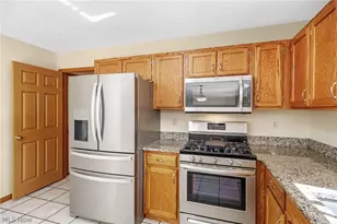 591 Breiton Cir, Barberton, OH 44203 - Photo 21