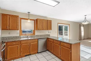 591 Breiton Cir, Barberton, OH 44203 - Photo 19