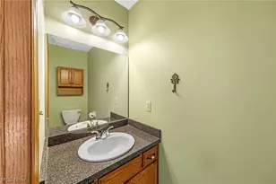 591 Breiton Cir, Barberton, OH 44203 - Photo 23