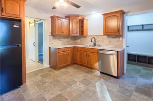 39 Forest Ave SE, Massillon, OH 44646 - Photo 9