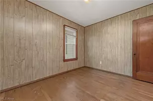 6077 Lake Ave, Elyria, OH 44035 - Photo 23