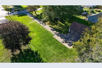 6077 Lake Avenue, Elyria, OH 44035 - Photo 49