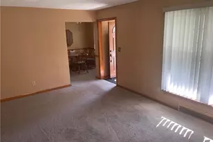 403 E 323rd St, Willowick, OH 44095 - Photo 11