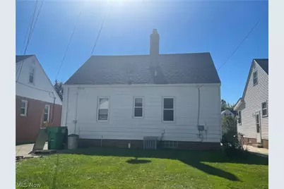 403 E 323rd Street, Willowick, OH 44095 - Photo 7