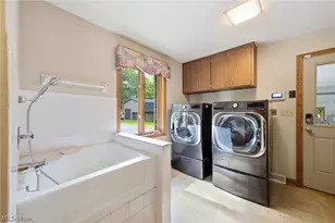 559 Houghton Rd, Sagamore Hills, OH 44067 - Photo 15