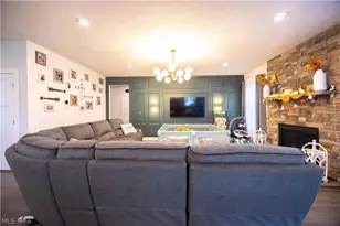 6170 James Dr, Lorain, OH 44053 - Photo 13