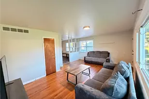 676 Lucille Dr, Elyria, OH 44035 - Photo 7