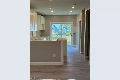 2912 W Erie Avenue, Lorain, OH 44053 - Photo 5