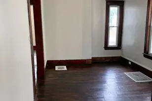 1439 E 110th St, Loveland, OH 44106 - Photo 5