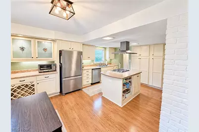278 Ridgeview Drive, Green Hills, OH 44131 - Photo 5