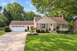 278 Ridgeview Dr, Green Hills, OH 44131 - Photo 1