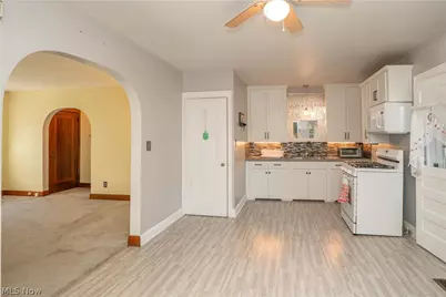3609 Westview Avenue NW, Canton, OH 44709 - Photo 9