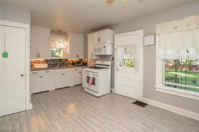 3609 Westview Avenue NW, Canton, OH 44709 - Photo 11