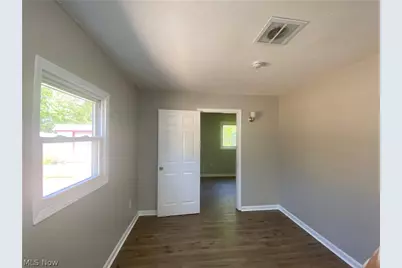 12202 Lena Avenue, Loveland, OH 44135 - Photo 9