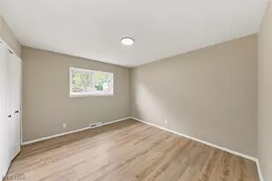 270 Michigan Ave, Elyria, OH 44035 - Photo 27