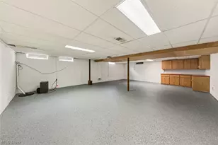 270 Michigan Ave, Elyria, OH 44035 - Photo 37