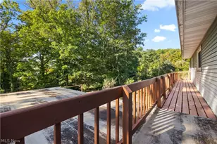916 Elywood Dr, Elyria, OH 44035 - Photo 37