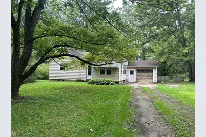 11038 White Avenue, Elyria, OH 44035 - Photo 1