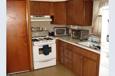 1339 E 343rd Street, Eastlake, OH 44095 - Photo 13