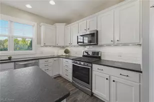 2625 Ledgestone Dr NW, Uniontown, OH 44685 - Photo 9