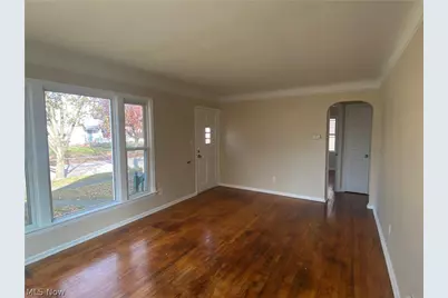 12113 Wayland Avenue, Loveland, OH 44111 - Photo 9