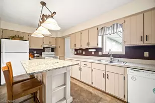 5668 Old Orchard Dr, Geneva, OH 44041 - Photo 15