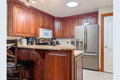 1202 Saint Abigail Street SW, Hartville, OH 44632 - Photo 11