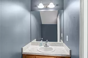 308 E Marina Pkwy, Lorain, OH 44052 - Photo 13